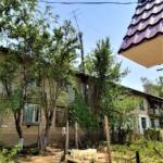 (FOTO) А воз и ныне там: Более года железная конструкция угрожает жизни жильцов многоэтажных домов в Бессарабке.