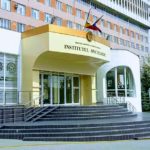 Вырезали здоровую ткань  вместо опухоли.