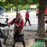 В городе Кишинёв полиция проявила агрессию по отношению к старушке!