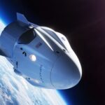 Корабль Crew Dragon американской компании SpaceX с экипажем космических туристов в воскресенье отделился от МКС и направился к Земле.