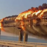 На Крымскому мосту утром 8 октября произошел взрыв, приведший к полной остановке движения по нему.